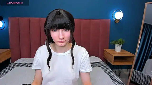 Lili flowerr online show from March 2025 05:13:02 AM