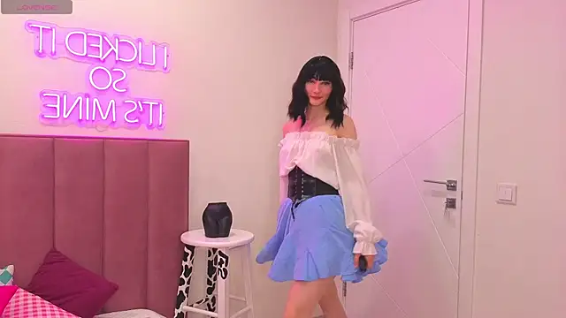 Lili flowerr online show from October 2025 11:45:02 AM