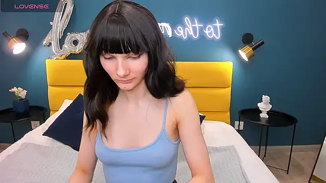 Lili flowerr online show from February 2025 06:51:02 AM