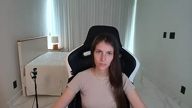 upssnowy online show from June 2026 05:52:01 PM