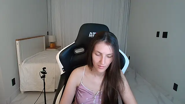 upssnowy online show from July 2026 10:27:02 PM