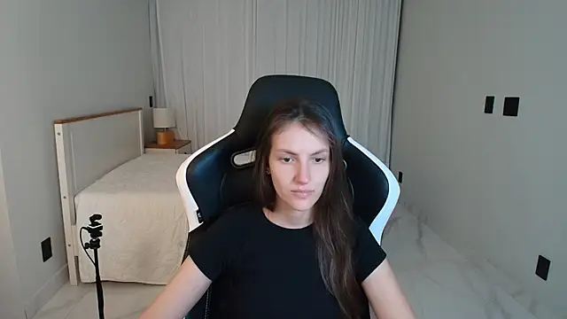 upssnowy online show from June 2026 09:26:01 PM