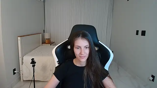 upssnowy online show from July 2026 04:10:01 AM