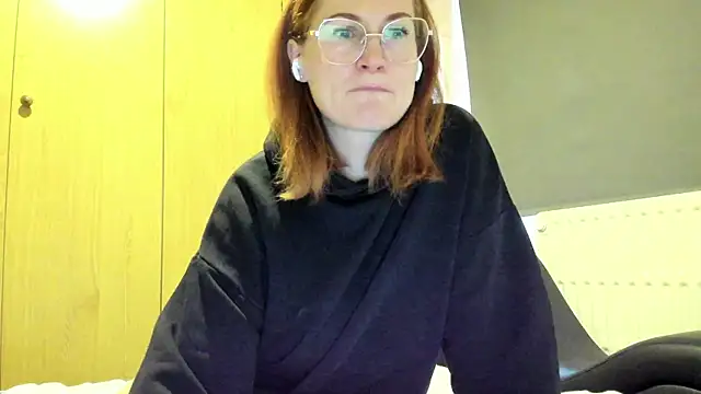 Sheandhim23 online show from March 2025 09:19:02 AM