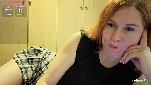 Sheandhim23 online show from February 2026 01:11:02 PM