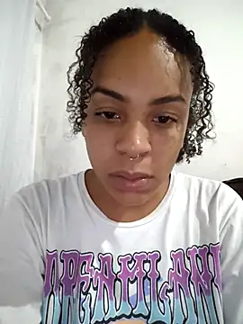 Julia Pretinha online show from April 2026 12:39:01 AM