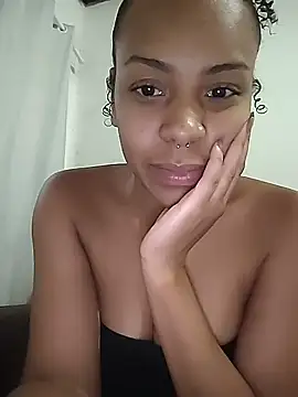 Julia Pretinha online show from December 2025 01:21:01 PM