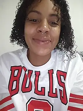Julia Pretinha online show from May 2026 01:42:01 AM