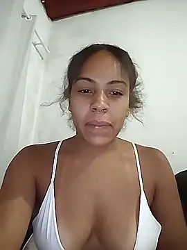 Julia Pretinha online show from February 2026 03:49:01 AM