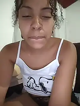 Julia Pretinha online show from November 2025 01:48:02 AM