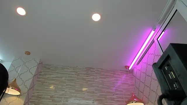 Snapshot of ZoeSmitth chatting on October 2025 11:31:01 AM ZoeSmitth online show from October 2025 11:31:01 AM