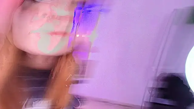 Fluffy Bubble21 online show from May 2026 04:22:01 AM