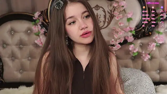 AmiLewis online show from April 2026 01:07:01 AM