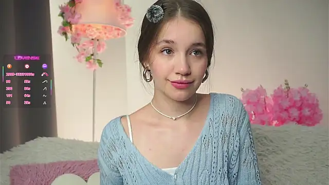 Snapshot of AmiLewis chatting on October 2025 01:17:02 AM AmiLewis online show from October 2025 01:17:02 AM