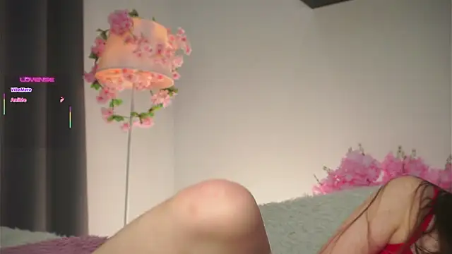 AmiLewis online show from October 2025 01:05:02 AM