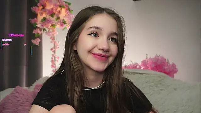 AmiLewis online show from November 2025 01:21:02 AM