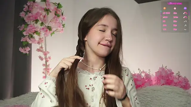 AmiLewis online show from November 2025 01:06:01 AM