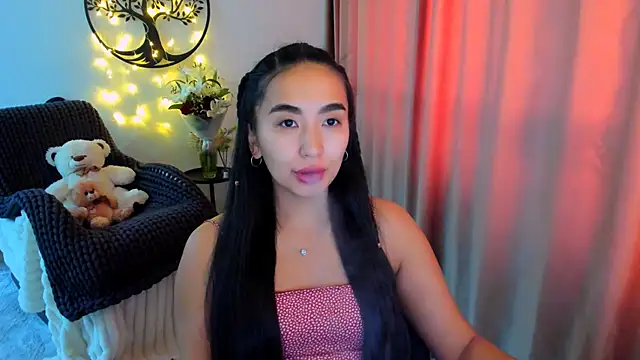 worldofkim online show from February 2026 04:47:02 AM