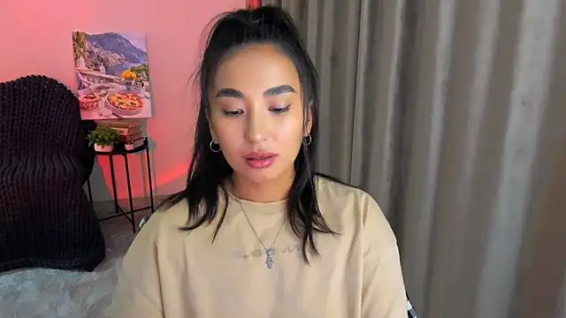 worldofkim online show from January 2025 02:24:02 PM