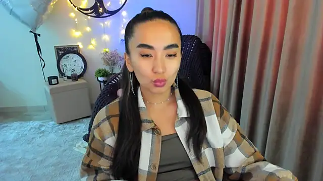worldofkim online show from April 2026 07:55:03 AM