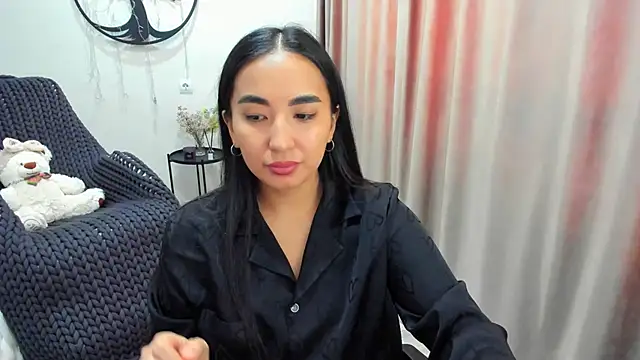 worldofkim online show from February 2026 10:53:02 AM