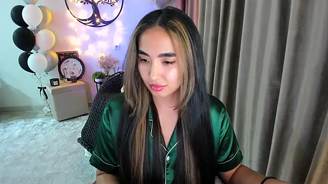 worldofkim online show from March 2026 06:09:02 PM
