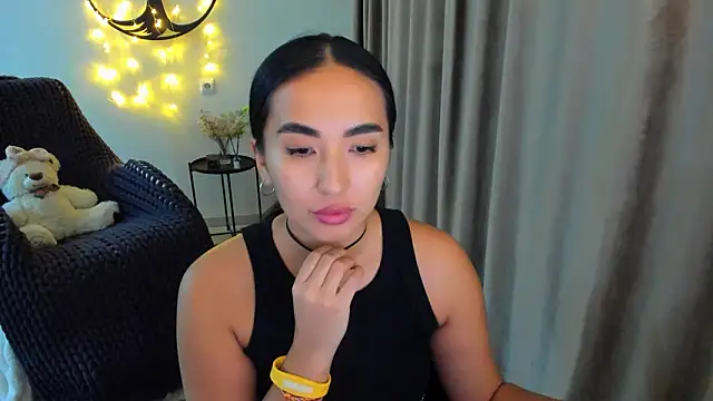 worldofkim online show from February 2026 08:07:01 PM