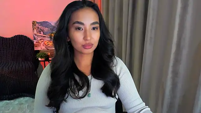 worldofkim online show from February 2025 08:13:01 PM