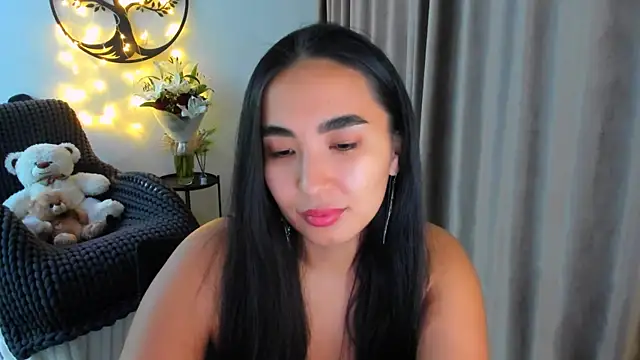 worldofkim online show from February 2026 09:17:02 PM