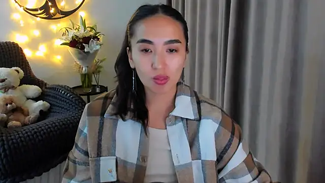 worldofkim online show from February 2026 10:33:02 PM