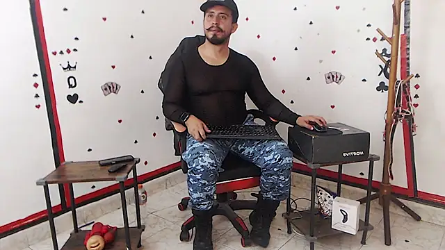 KalethBigDick online show from October 2025 09:22:01 AM