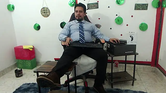 Snapshot of KalethBigDick chatting on June 2026 05:24:01 AM KalethBigDick online show from June 2026 05:24:01 AM