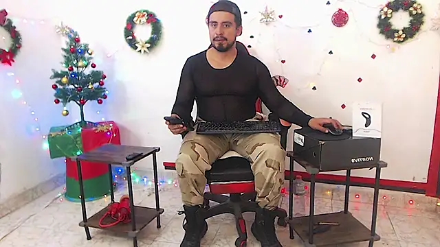 KalethBigDick online show from November 2025 11:10:02 AM