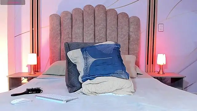 CheryHandsome online show from June 2026 06:35:01 PM