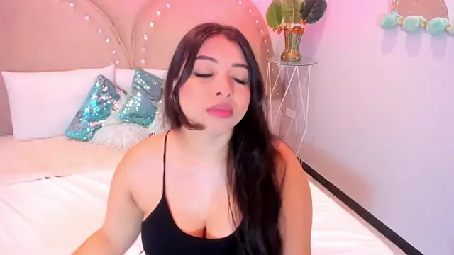 Snapshot of Miia_Thompsonn chatting on October 2025 03:30:02 AM Miia Thompsonn online show from October 2025 03:30:02 AM