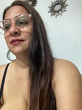brendasexywet online show from September 2025 05:38:02 PM