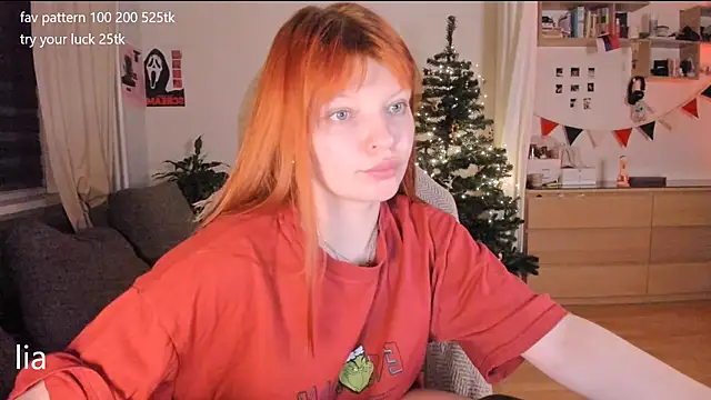 lil lia online show from December 2025 07:27:01 PM