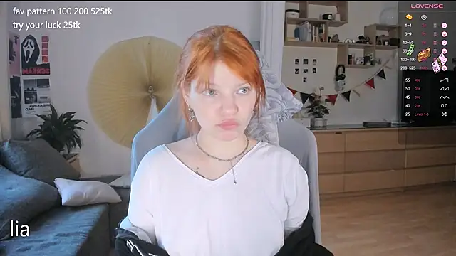 lil lia online show from September 2025 04:52:02 AM
