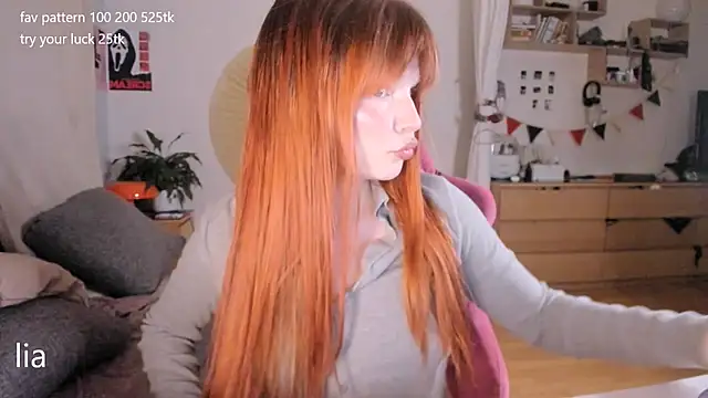 lil lia online show from April 2026 10:01:02 PM