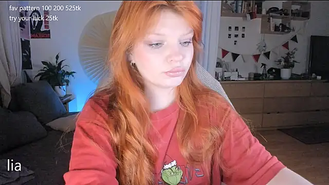 lil lia online show from November 2025 09:15:01 PM