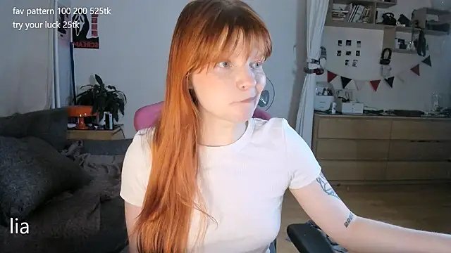 lil lia online show from May 2026 11:25:01 PM