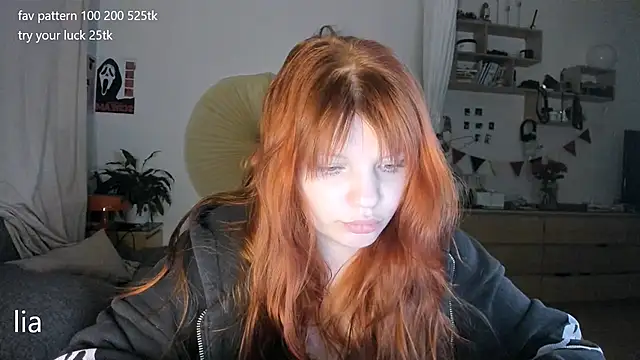 lil lia online show from April 2026 07:23:01 PM