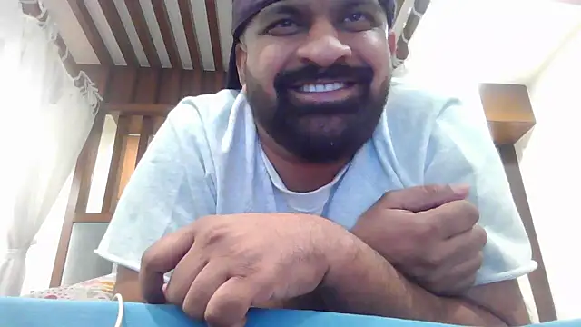 Snapshot of deltaforce1987 chatting on December 2025 01:32:02 AM deltaforce1987 online show from December 2025 01:32:02 AM