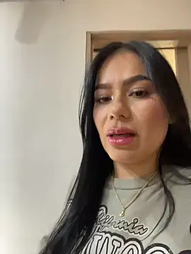 Miah gomez  online show from February 2026 10:38:01 PM