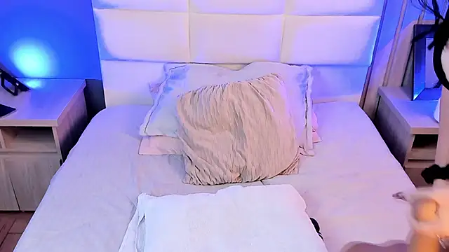 Miah gomez  online show from March 2026 06:09:02 PM