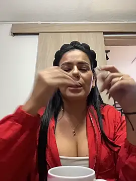 Miah gomez  online show from November 2025 08:01:01 PM