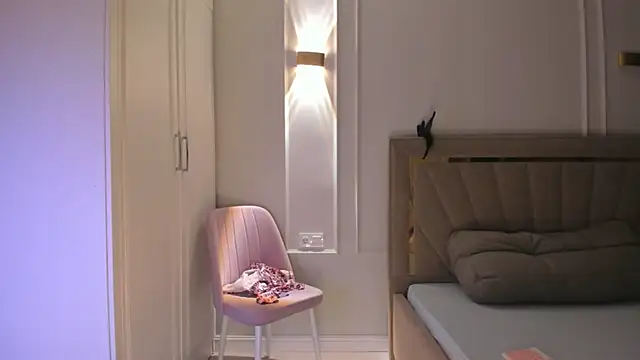 heemia online show from November 2025 11:54:01 PM