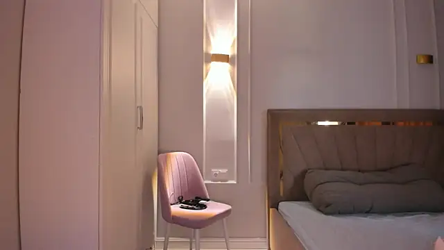 heemia online show from April 2026 02:03:02 AM