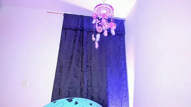 AmyStevenss online show from November 2025 04:02:01 AM