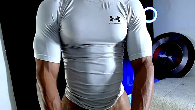 Antonywebb94 online show from November 2025 05:40:01 PM